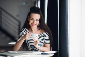 Így legyen ragyogó mosolyod kávézás mellett